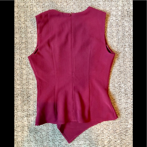 She + sky - burgundy sleeveless ruched top - Picture 6 of 7